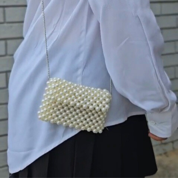 Pearl Card Purse
