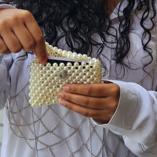 Pearl Card Purse
