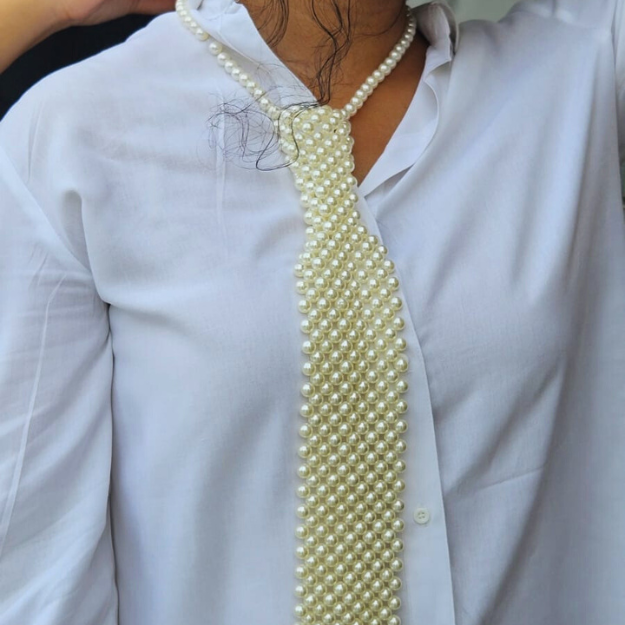 Pearl Tie